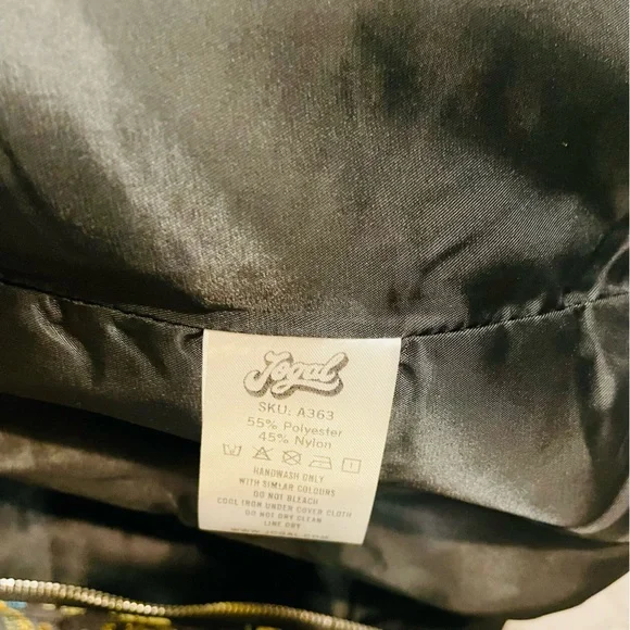 Light weight beautiful Jacket Size Medium - Picture 6 of 6